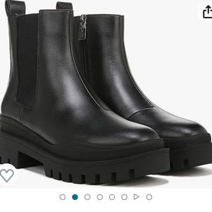 Vionic Karsen Black Chelsea Boot